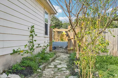 209 Wisteria Way, San Marcos, TX 78666 - Photo 37