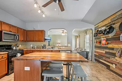 209 Wisteria Way, San Marcos, TX 78666 - Photo 11