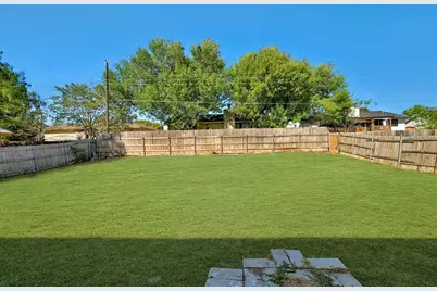 1306 Green Downs Drive, Round Rock, TX 78664 - Photo 17