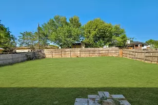 1306 Green Downs Dr, Round Rock, TX 78664 - Photo 17