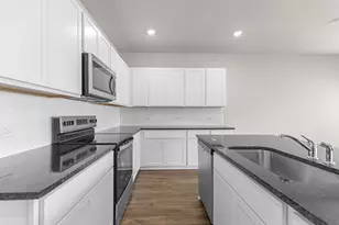 173 Sleep Holw, Jarrell, TX 76537 - Photo 13