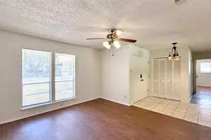 10105 Oak Hollow Dr, Austin, TX 78758 - Photo 5