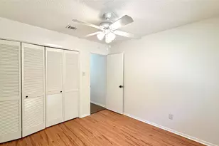 10105 Oak Hollow Dr, Austin, TX 78758 - Photo 13