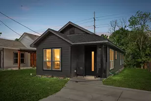 738 Chihuahua St, Lockhart, TX 78644 - Photo 3