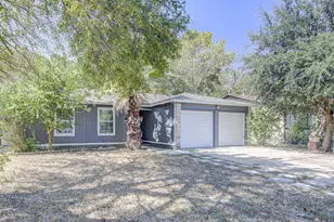 2513 Dovehill Dr, Austin, TX 78744 - Photo 3