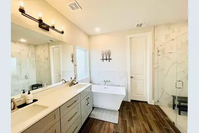 8504 Pine Muhly Drive, Lago Vista, TX 78645 - Photo 17