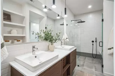 700 Denson Drive #1102, Austin, TX 78752 - Photo 17