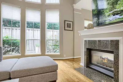 4147 E Northampton Place, Houston, TX 77098 - Photo 9