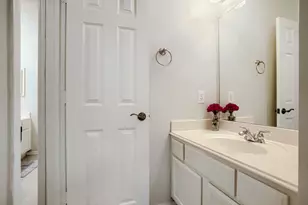 4147 E Northampton Pl, Houston, TX 77098 - Photo 31