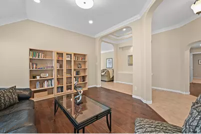 12909 Majestic Oaks Drive, Austin, TX 78732 - Photo 9