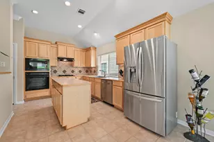 12909 Majestic Oaks Dr, Austin, TX 78732 - Photo 19