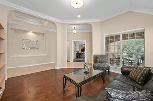 12909 Majestic Oaks Dr, Austin, TX 78732 - Photo 9