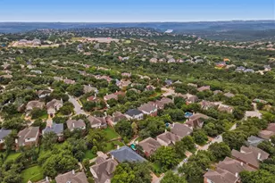 12909 Majestic Oaks Dr, Austin, TX 78732 - Photo 37