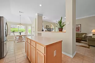 12909 Majestic Oaks Dr, Austin, TX 78732 - Photo 17