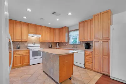 661 W South Street, Bertram, TX 78605 - Photo 17