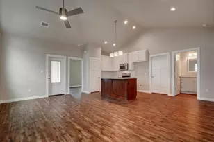 240 Rose Dr, Dripping Springs, TX 78620 - Photo 5