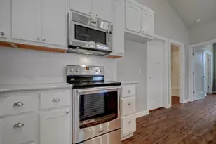 240 Rose Dr, Dripping Springs, TX 78620 - Photo 13