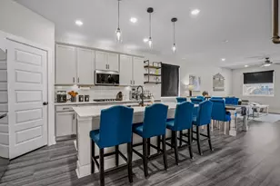 307 Gray Fox Loop, Hutto, TX 78634 - Photo 5