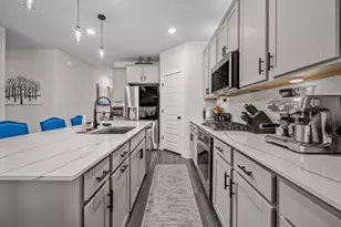 307 Gray Fox Loop, Hutto, TX 78634 - Photo 15