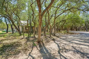 1217 Lost Oak Trail, Johnson City, TX 78636 - Photo 3