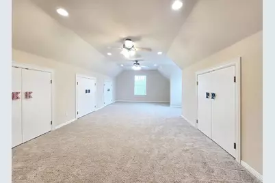 10526 Grand Oak Circle, Austin, TX 78750 - Photo 23