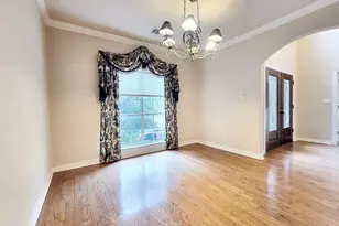 10526 Grand Oak Cir, Austin, TX 78750 - Photo 5
