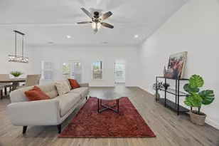 17701 Village Dr, Dripping Springs, TX 78620 - Photo 5