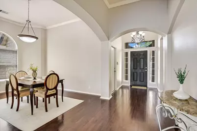 11524 Emerald Falls Drive, Austin, TX 78738 - Photo 3