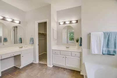 11524 Emerald Falls Drive, Austin, TX 78738 - Photo 17