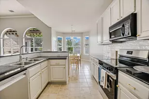 11524 Emerald Falls Dr, Austin, TX 78738 - Photo 13