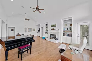 10978 W Cave Blvd, Dripping Springs, TX 78620 - Photo 9