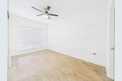 806 W 24th Street #114, Austin, TX 78705 - Photo 19