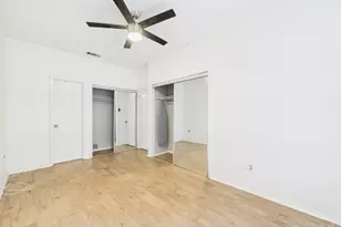 806 W 24th St, Austin, TX 78705 - Photo 15