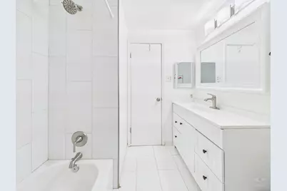 806 W 24th Street #114, Austin, TX 78705 - Photo 13