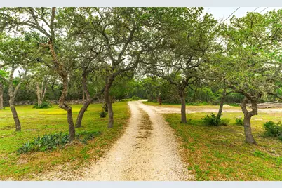 1218 Oakwood Loop, Wimberley, TX 78676 - Photo 5