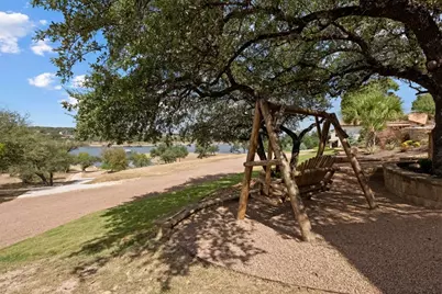 19833 Lakehurst Loop, Spicewood, TX 78669 - Photo 5