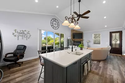 19833 Lakehurst Loop, Spicewood, TX 78669 - Photo 23