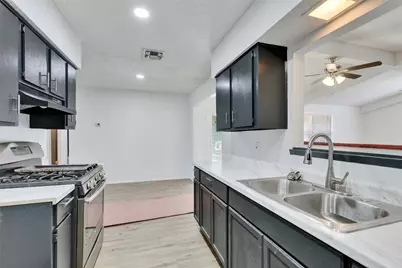 4504 Little Hill Circle, Austin, TX 78725 - Photo 9