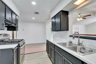 4504 Little Hill Cir, Austin, TX 78725 - Photo 9