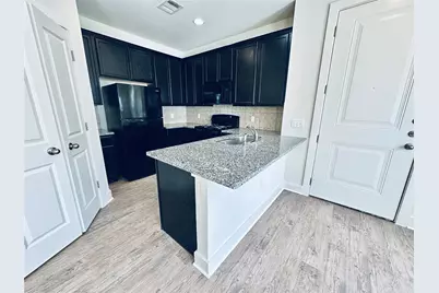 2216 Creekside Lane #B, Georgetown, TX 78626 - Photo 5