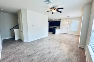 2216 Creekside Ln, Georgetown, TX 78626 - Photo 13