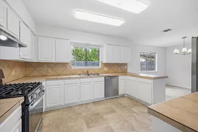6700 Shiner Street, Austin, TX 78729 - Photo 11
