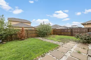 12111 Stoneridge Gap Ln, Manor, TX 78653 - Photo 19