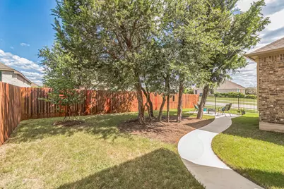 7901 Sunrise Ravine Pass, Lago Vista, TX 78645 - Photo 31
