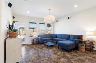 1001 McCormick Cv, Hutto, TX 78634 - Photo 11