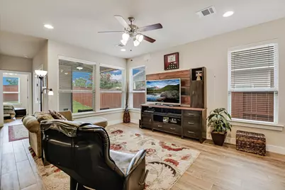 528 High Tech Drive, Georgetown, TX 78626 - Photo 9