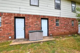 554 E Cedar St, Bertram, TX 78605 - Photo 17