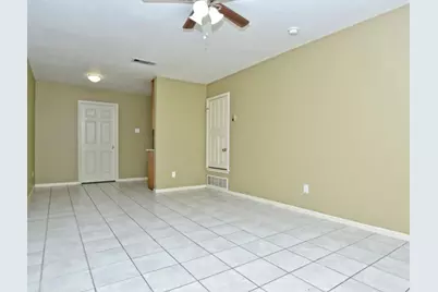 554 E Cedar Street, Bertram, TX 78605 - Photo 3