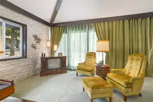 1818 Vance Cir, Austin, TX 78701 - Photo 9