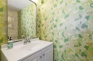 1818 Vance Cir, Austin, TX 78701 - Photo 19